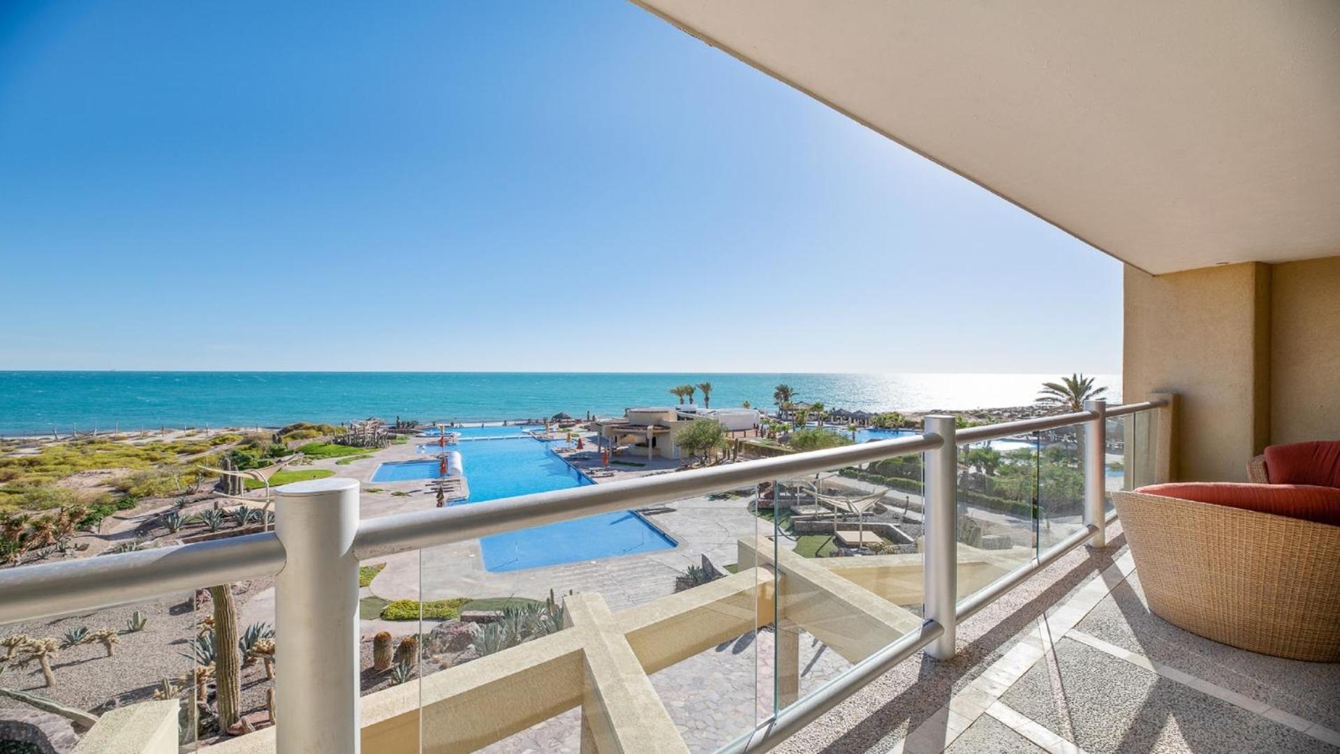Encanto Living One Bedroom Unit By Kivoya Rocky Point Exterior photo